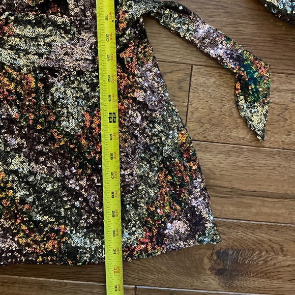 Evereve Multicolor Sequin Tie Waist Dress, Medium - Picture 7 of 8